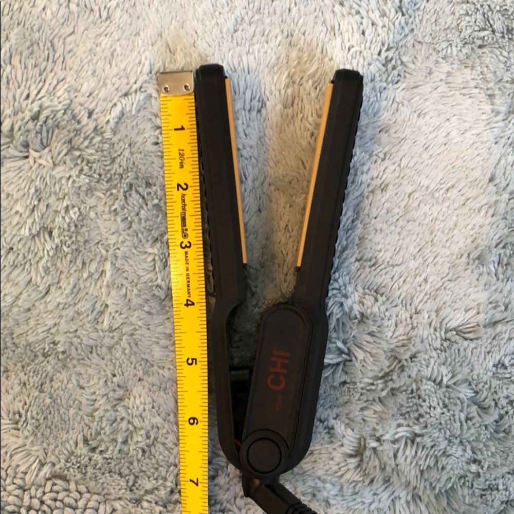 Chi mini travel hair straightener